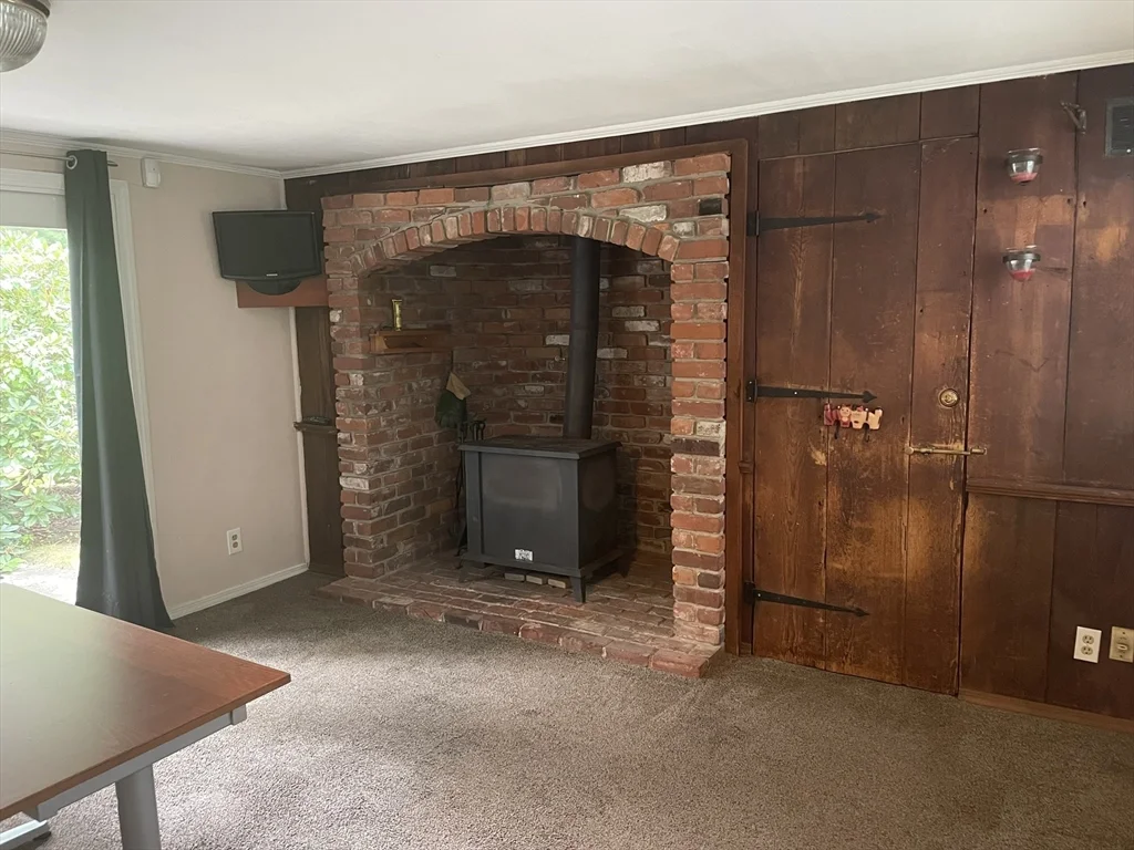 2 bed, 1 bath apartment for rent at 103 Fairview Unit 103, Longmeadow — photo 11 of 16