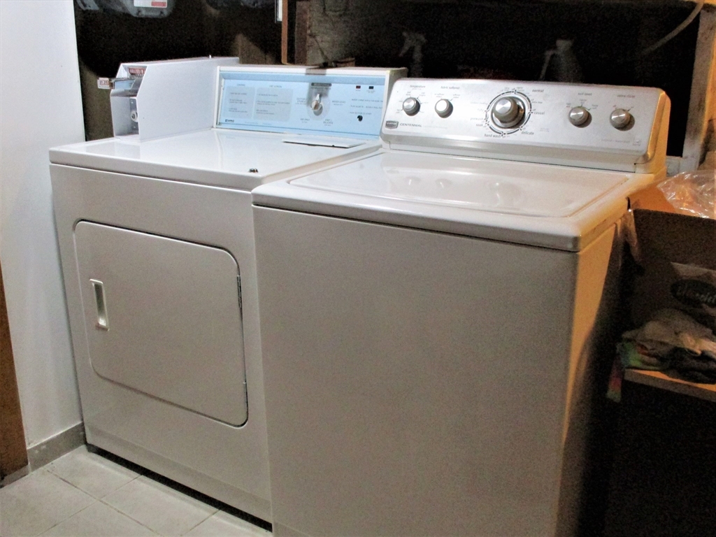 2 bed, 1 bath apartment for rent at 103 Faxon St Unit 103, Nonantum — photo 12 of 13