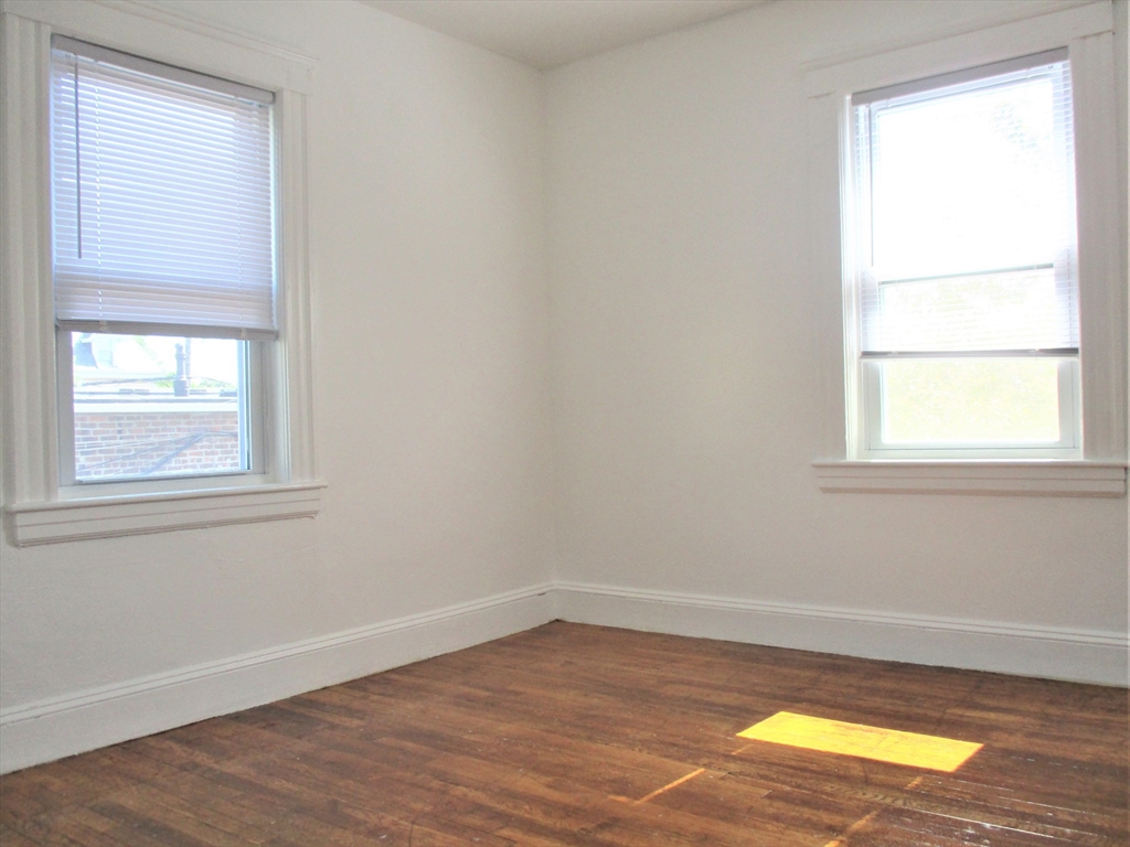 2 bed, 1 bath apartment for rent at 103 Faxon St Unit 103, Nonantum — photo 6 of 13