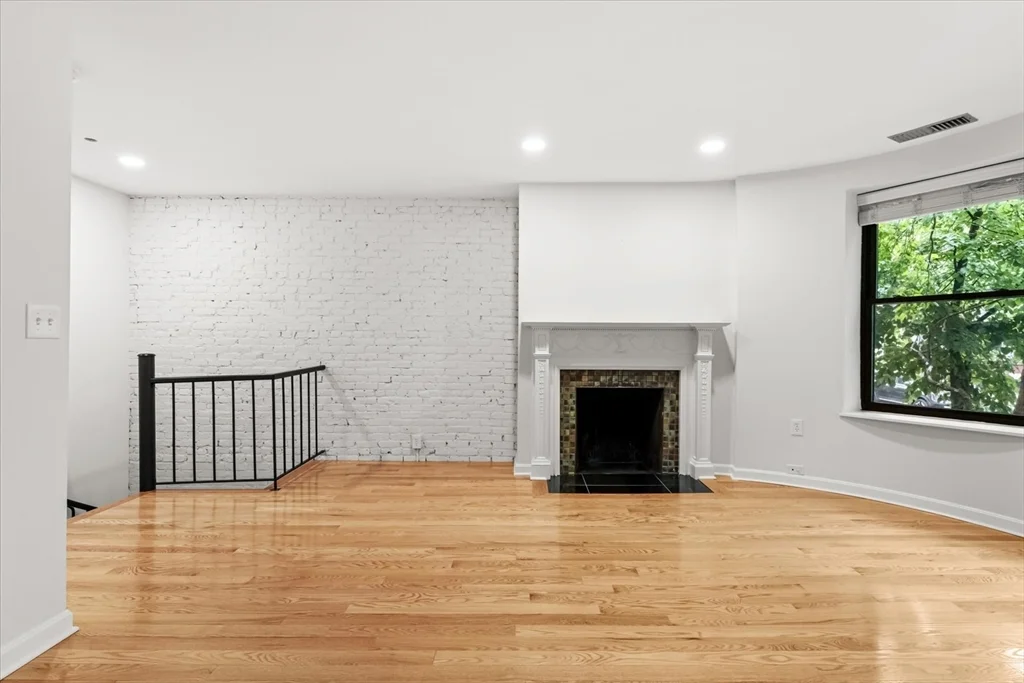 2 bed, 1 bath apartment for rent at 103 Gainsborough St Unit 102, Fenway — photo 20 of 35