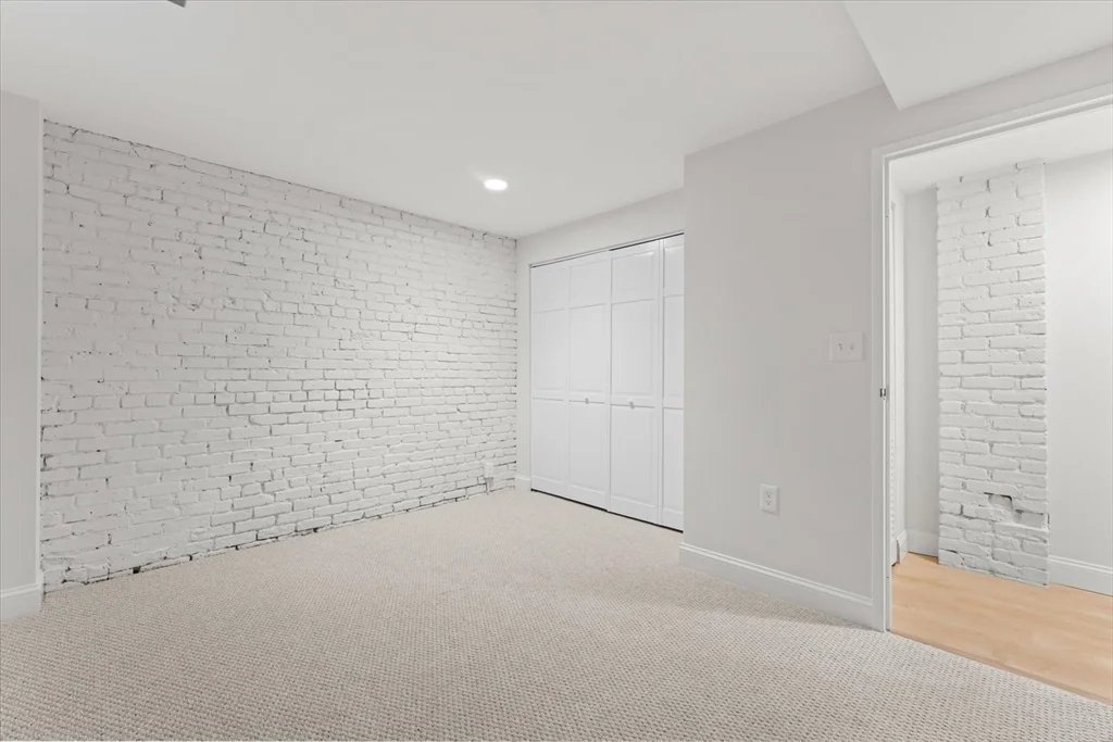 2 bed, 1 bath apartment for rent at 103 Gainsborough St Unit 102, Fenway — photo 33 of 35