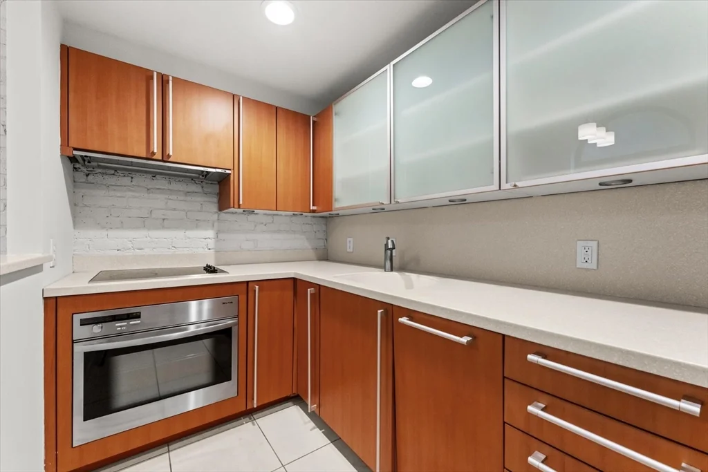 2 bed, 1 bath apartment for rent at 103 Gainsborough St Unit 102, Fenway — photo 18 of 35