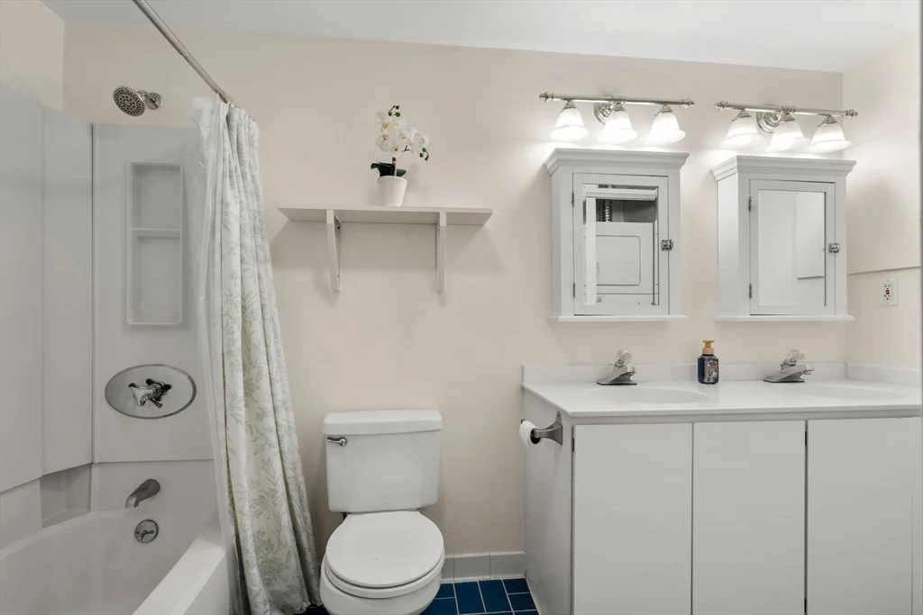 2 bed, 2 bath apartment for rent at 103 Gainsborough St Unit 108, Fenway — photo 11 of 22