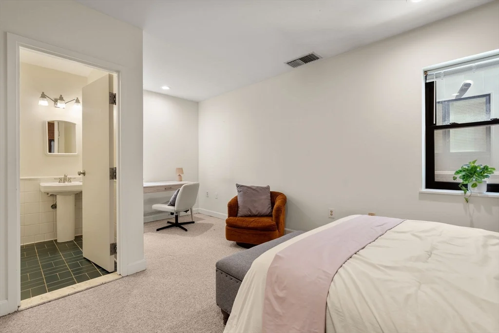 2 bed, 2 bath apartment for rent at 103 Gainsborough St Unit 108, Fenway — photo 10 of 22