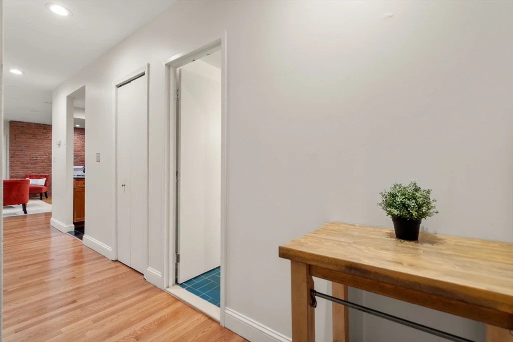 2 bed, 2 bath apartment for rent at 103 Gainsborough St Unit 108, Fenway — photo 8 of 22