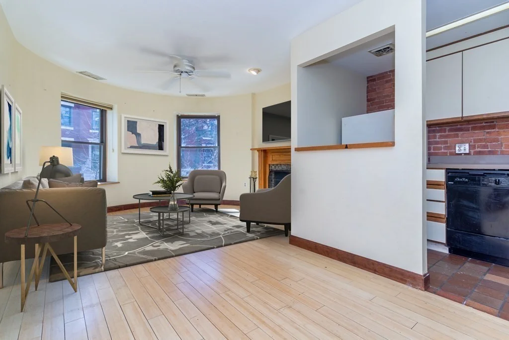 1 bed, 1 bath apartment for rent at 103 Gainsborough St Unit 203, Fenway — photo 4 of 9