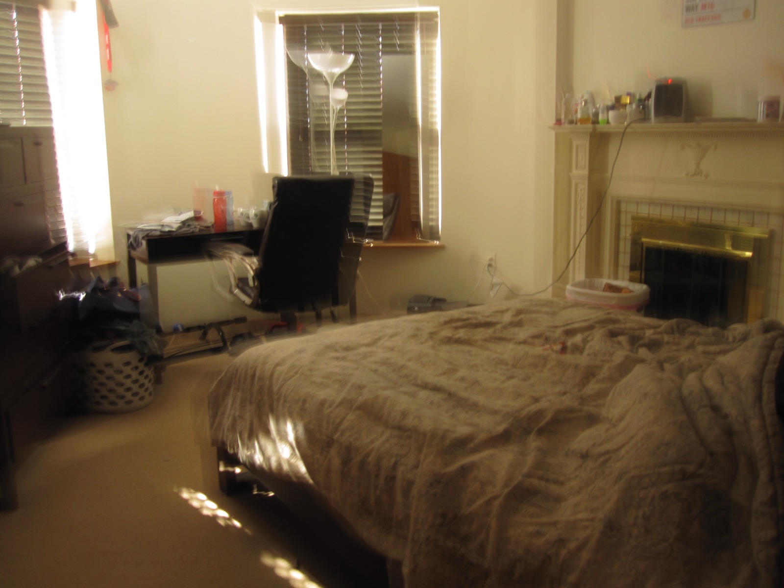 2 bed, 1.5 bath apartment for rent at 103 Gainsborough St Unit 403, Fenway — photo 4 of 6
