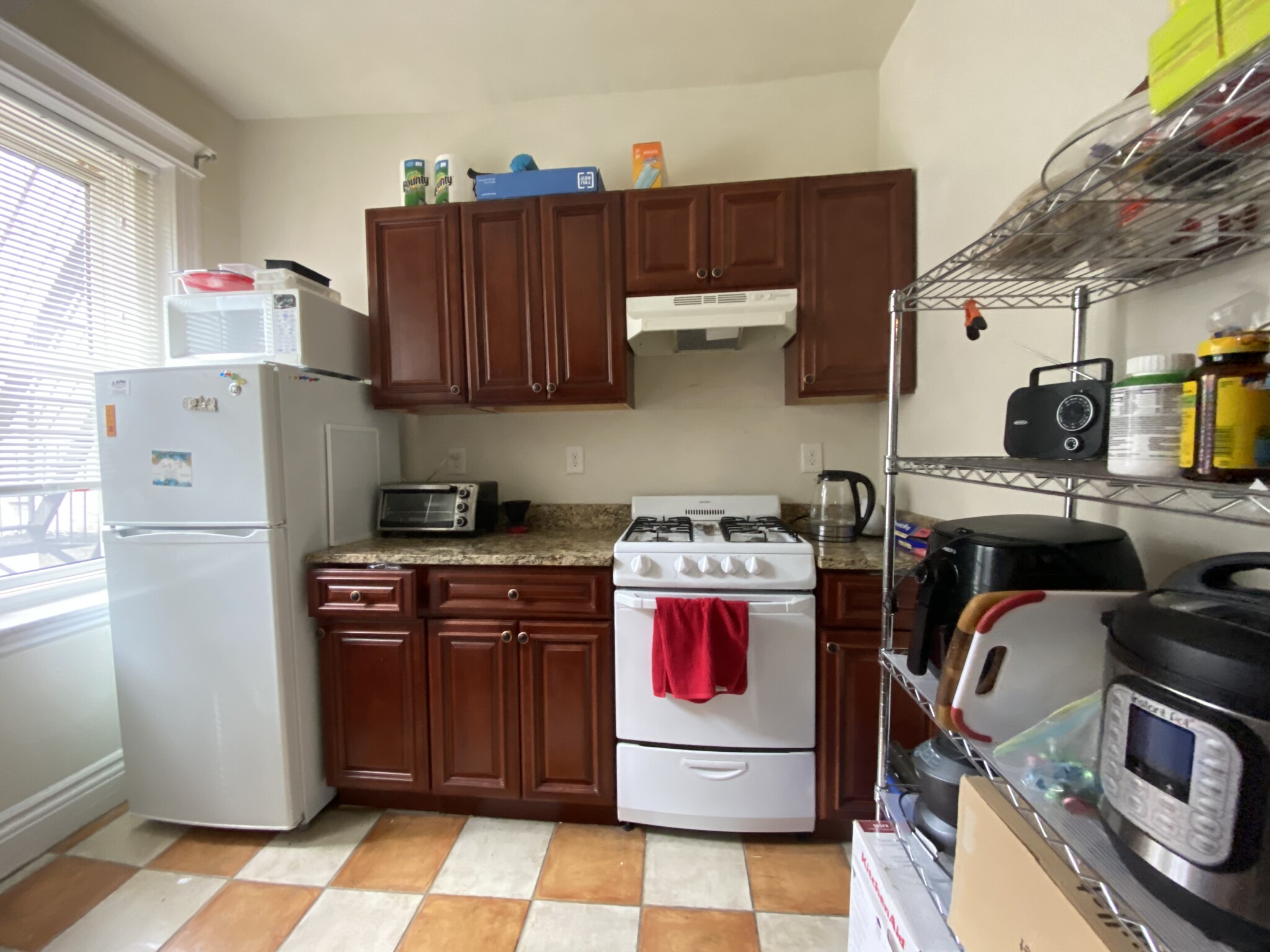 1 bed, 1 bath apartment for rent at 103 Gordon St Unit 10, Brighton — photo 6 of 11