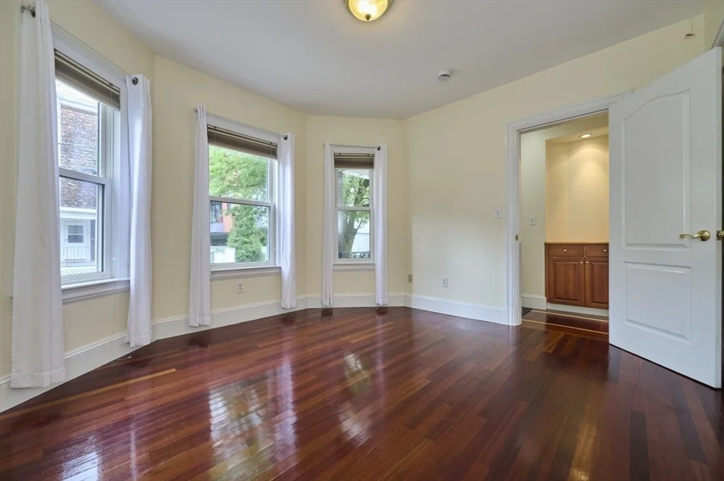 3 bed, 1 bath apartment for rent at 103 Grant St Unit 1, Winter Hill — photo 12 of 19