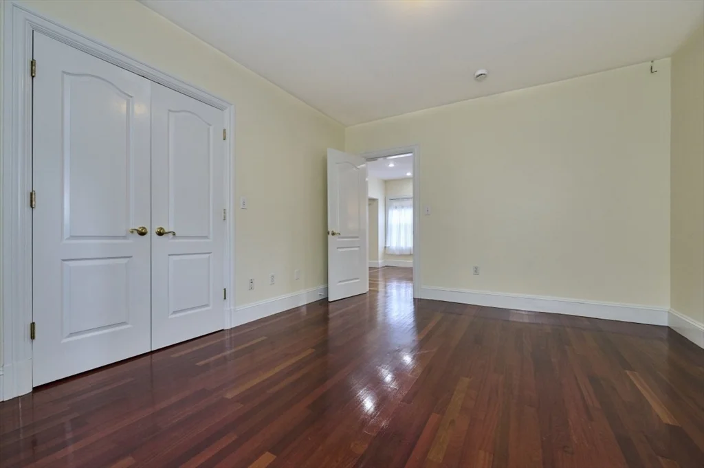 3 bed, 1 bath apartment for rent at 103 Grant St Unit 1, Winter Hill — photo 10 of 19