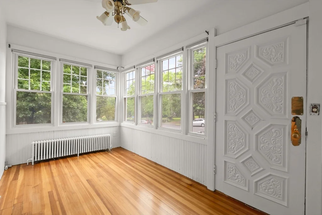 3 bed, 1 bath apartment for rent at 103 Hollis Ave, Braintree — photo 8 of 37