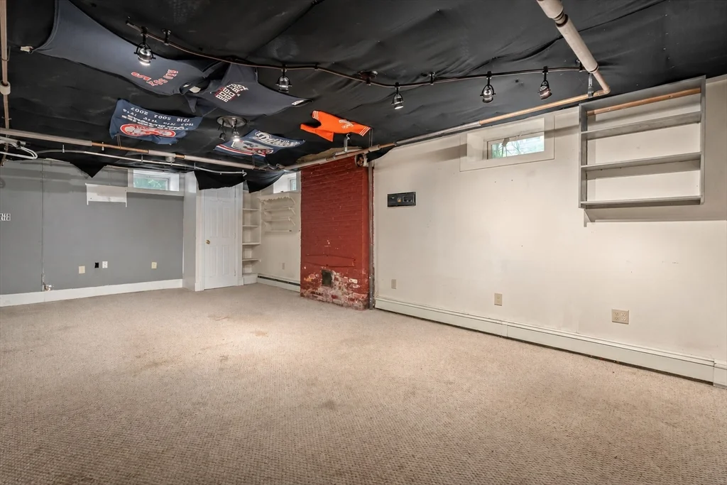 3 bed, 1 bath apartment for rent at 103 Hollis Ave, Braintree — photo 36 of 37