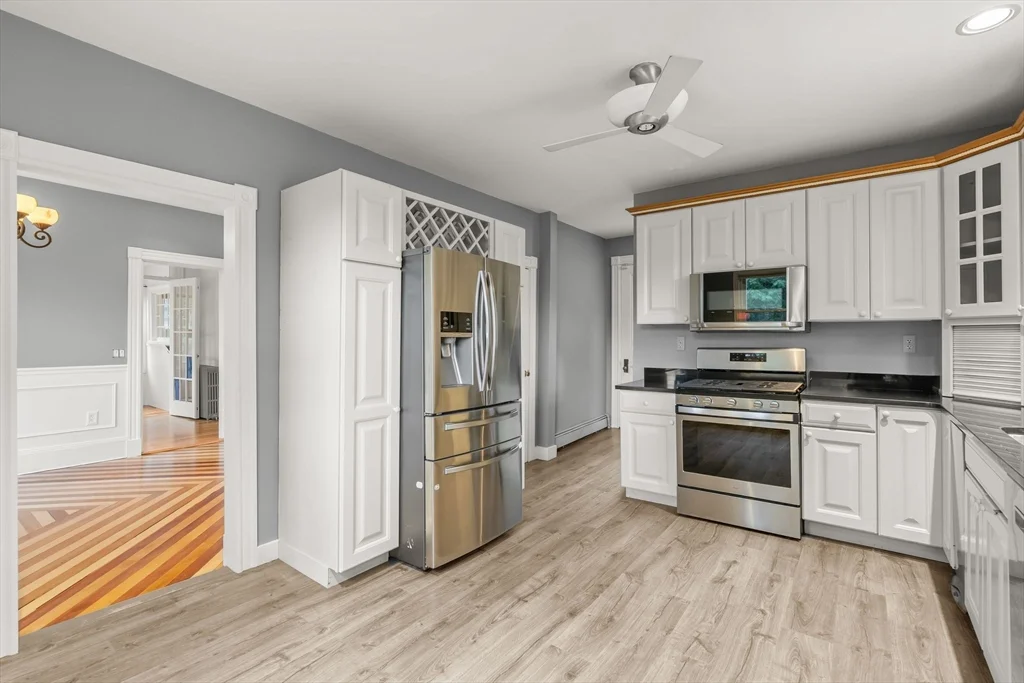 3 bed, 1 bath apartment for rent at 103 Hollis Ave, Braintree — photo 18 of 37