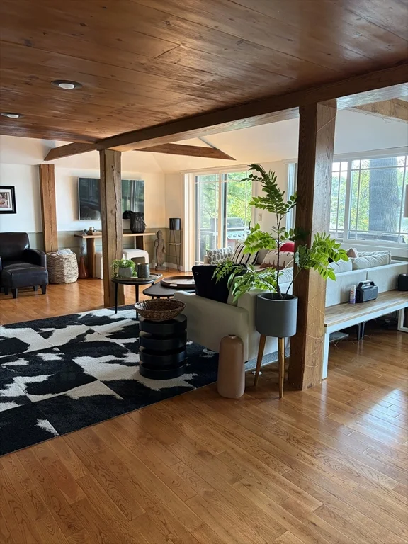 3 bed, 1 bath apartment for rent at 103 Kingland, Stow — photo 8 of 18