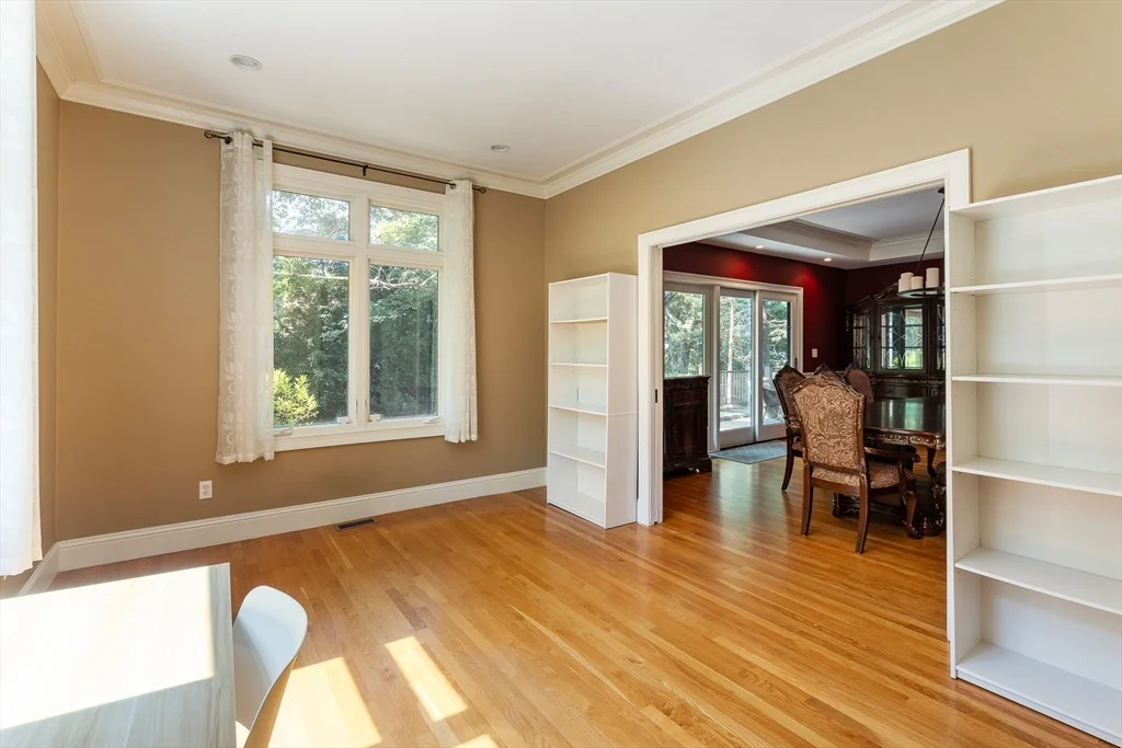 5 bed, 4+ bath apartment for rent at 103 Levbert Rd Unit 103, Oak Hill — photo 9 of 35