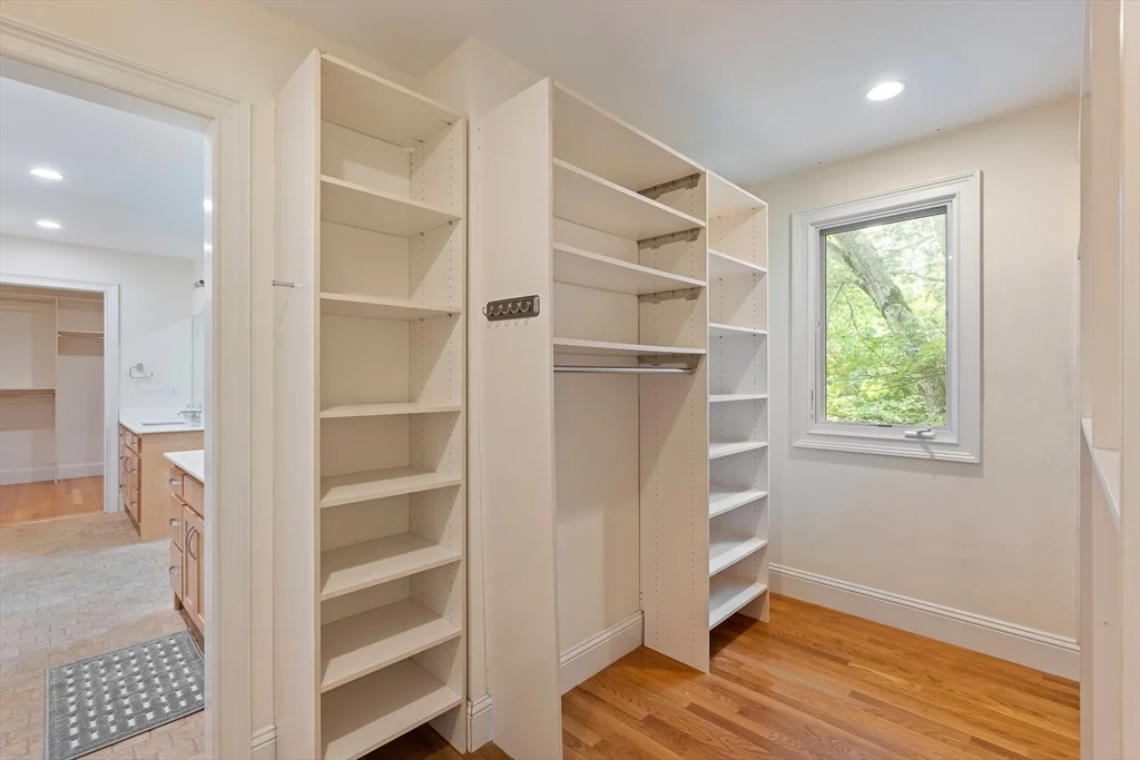 5 bed, 4+ bath apartment for rent at 103 Levbert Rd Unit 103, Oak Hill — photo 34 of 35
