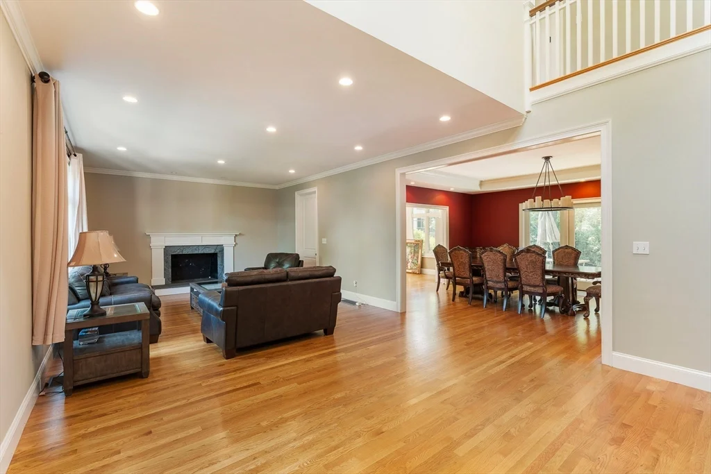 5 bed, 4+ bath apartment for rent at 103 Levbert Rd Unit 103, Oak Hill — photo 4 of 35