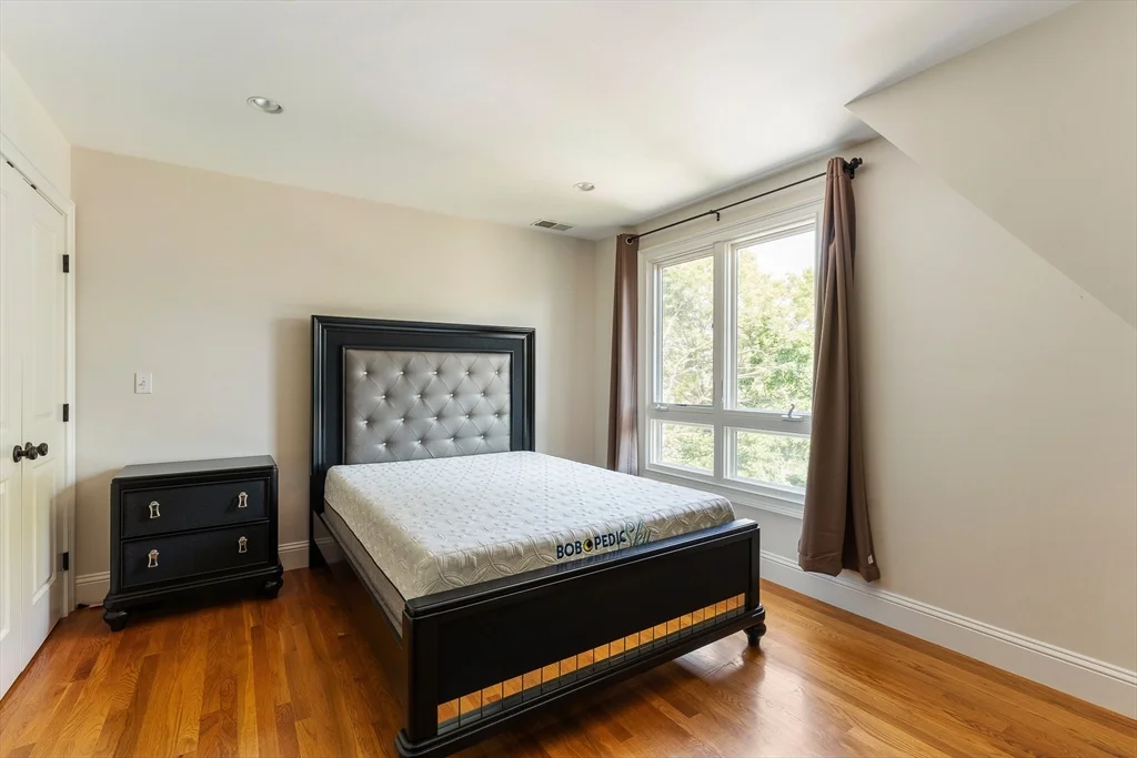 5 bed, 4+ bath apartment for rent at 103 Levbert Rd Unit 103, Oak Hill — photo 17 of 35