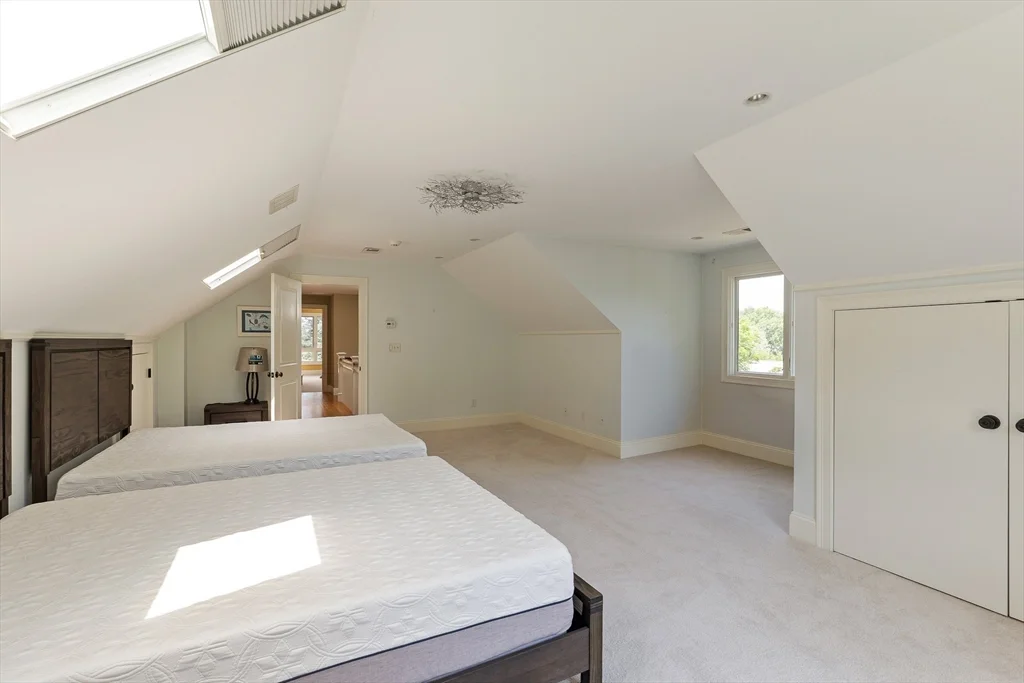 5 bed, 4+ bath apartment for rent at 103 Levbert Rd Unit 103, Oak Hill — photo 35 of 35