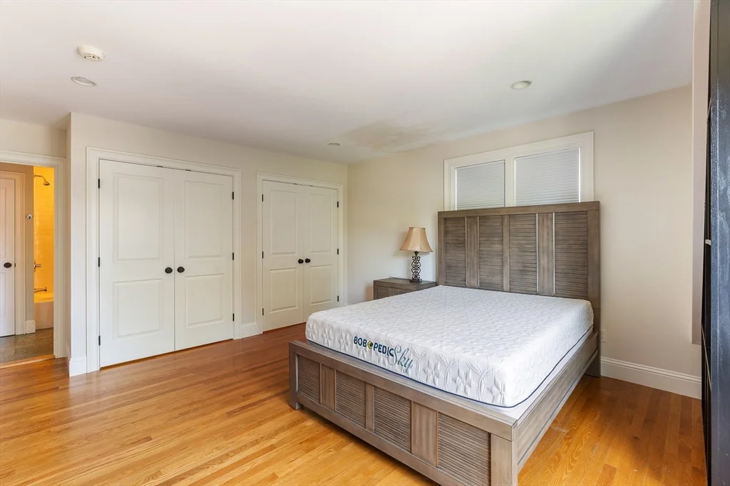 5 bed, 4+ bath apartment for rent at 103 Levbert Rd Unit 103, Oak Hill — photo 21 of 35