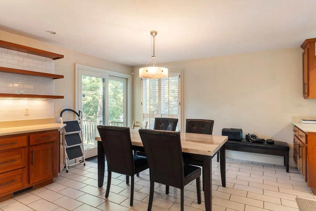 5 bed, 4+ bath apartment for rent at 103 Levbert Rd Unit 103, Oak Hill — photo 12 of 35