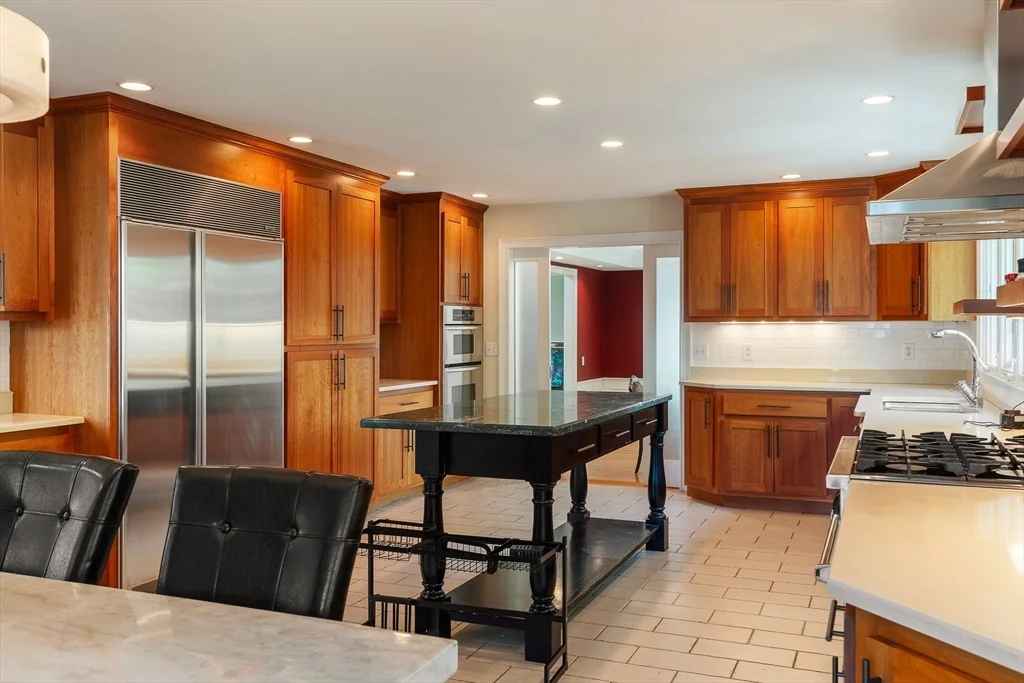 5 bed, 4+ bath apartment for rent at 103 Levbert Rd Unit 103, Oak Hill — photo 13 of 35
