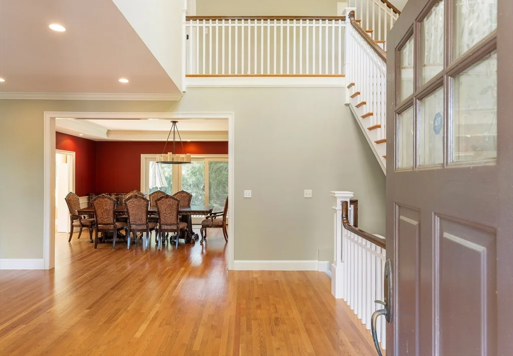 5 bed, 4+ bath apartment for rent at 103 Levbert Rd Unit 103, Oak Hill — photo 2 of 35