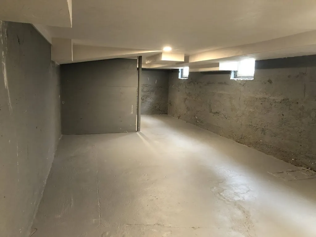 3 bed, 1 bath apartment for rent at 103 Lexington St Unit 103, Auburndale — photo 16 of 19