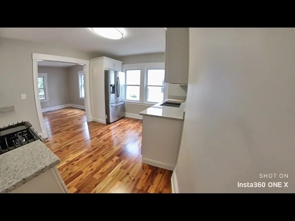 3 bed, 1 bath apartment for rent at 103 Lexington St Unit 103, Auburndale — photo 4 of 19