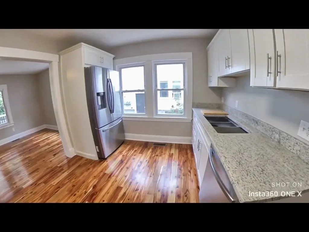 3 bed, 1 bath apartment for rent at 103 Lexington St Unit 103, Auburndale — photo 5 of 19