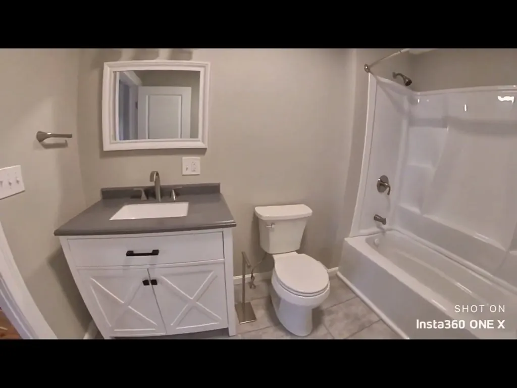 3 bed, 1 bath apartment for rent at 103 Lexington St Unit 103, Auburndale — photo 14 of 19