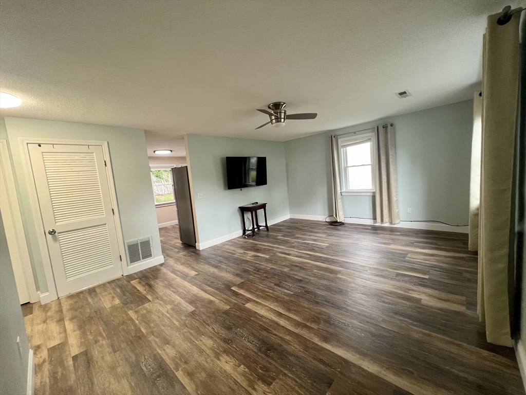 2 bed, 2 bath apartment for rent at 103 Main St Unit 19, Pepperell — photo 5 of 42