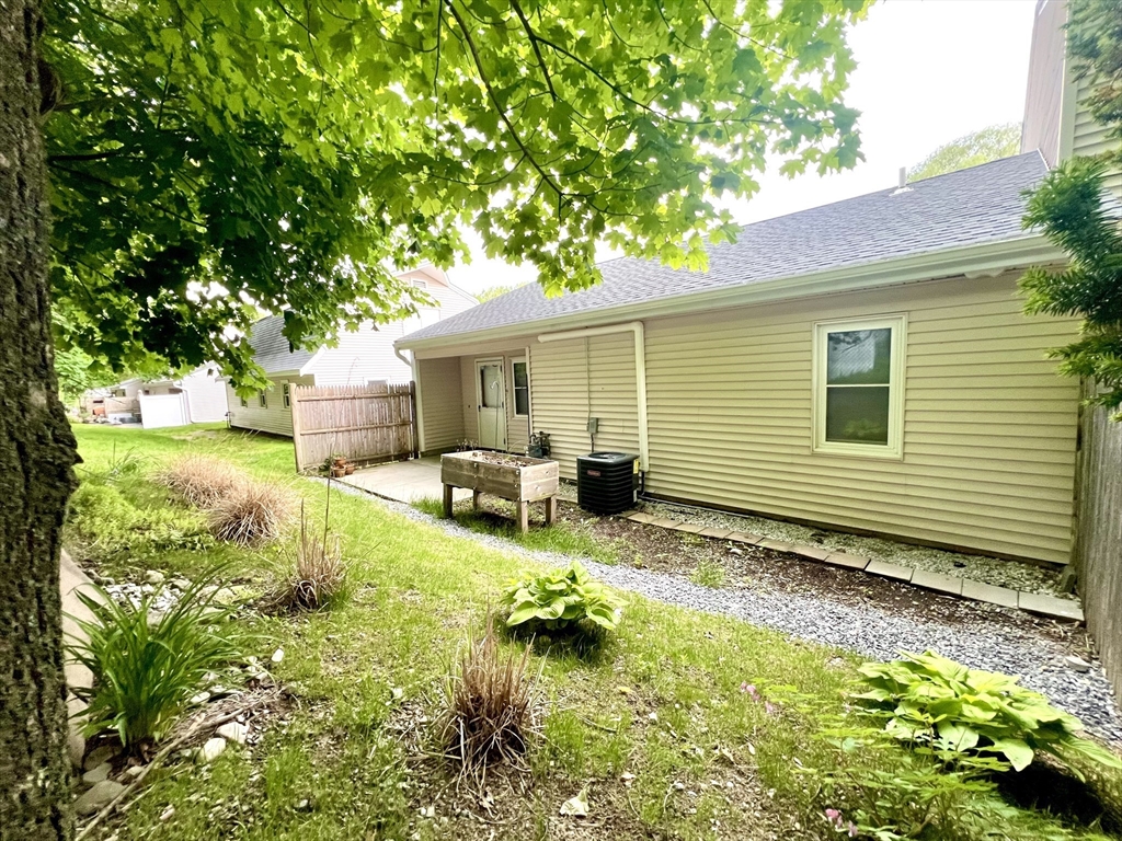 2 bed, 2 bath apartment for rent at 103 Main St Unit 19, Pepperell — photo 3 of 42