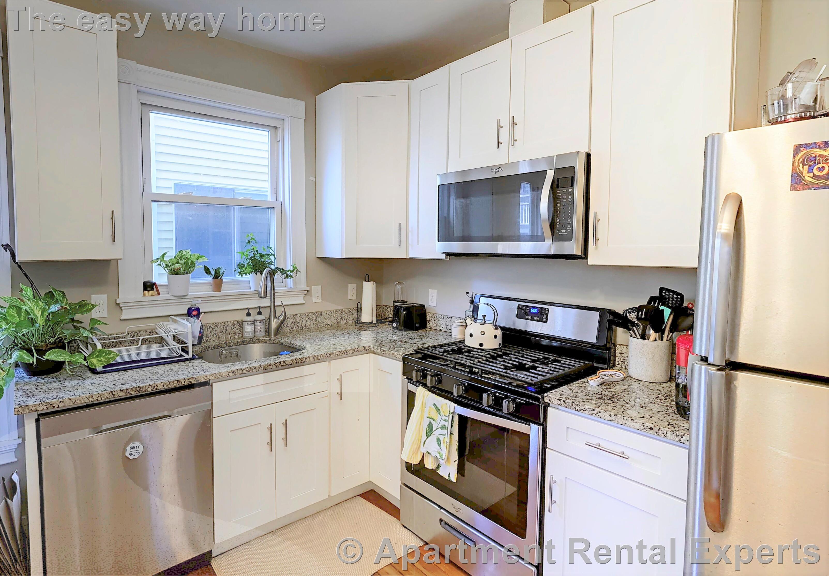4 bed, 1 bath apartment for rent at 103 Marion St Unit 1, Inman Square