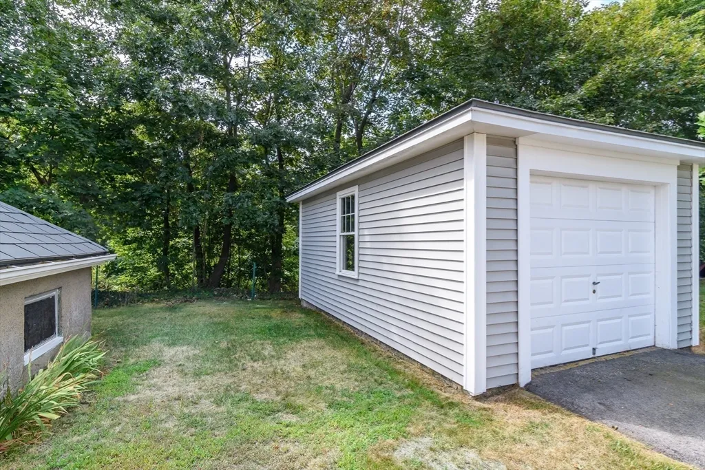 3 bed, 2 bath apartment for rent at 103 North Ave Unit 103, Natick — photo 24 of 24