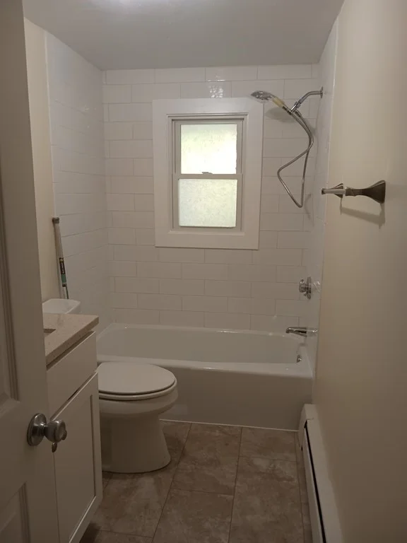 2 bed, 1 bath apartment for rent at 103 Oak St Unit B, Middleboro — photo 4 of 7