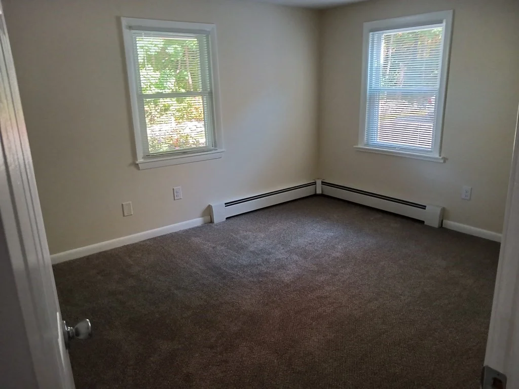 2 bed, 1 bath apartment for rent at 103 Oak St Unit B, Middleboro — photo 3 of 7