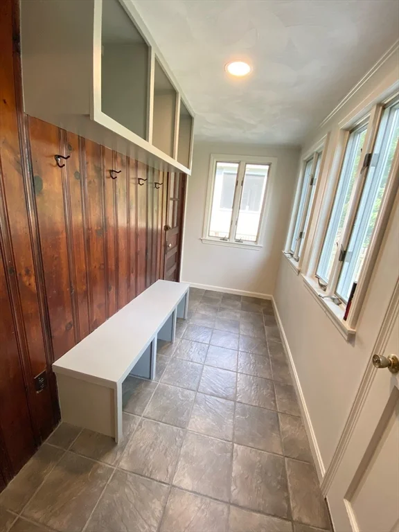 3 bed, 2 bath apartment for rent at 103 Powers St, Needham — photo 4 of 12