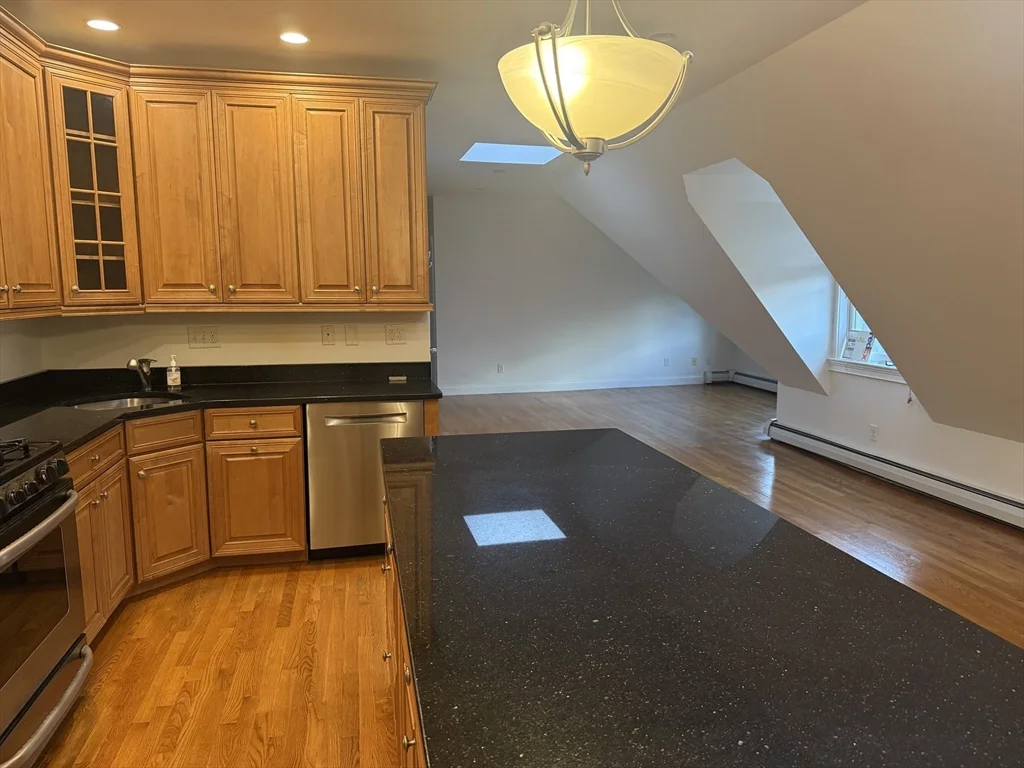 2 bed, 2 bath apartment for rent at 103 Sewall Unit 6A, Coolidge Corner — photo 3 of 20