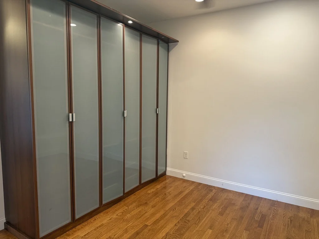 2 bed, 2 bath apartment for rent at 103 Sewall Unit 6A, Coolidge Corner — photo 17 of 20