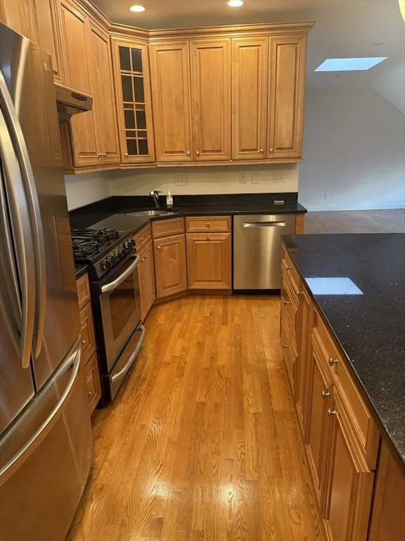2 bed, 2 bath apartment for rent at 103 Sewall Unit 6A, Coolidge Corner — photo 4 of 20