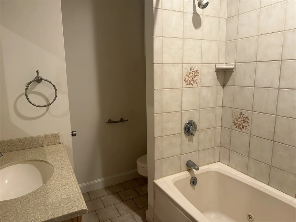 2 bed, 2 bath apartment for rent at 103 Sewall Unit 6A, Coolidge Corner — photo 18 of 20