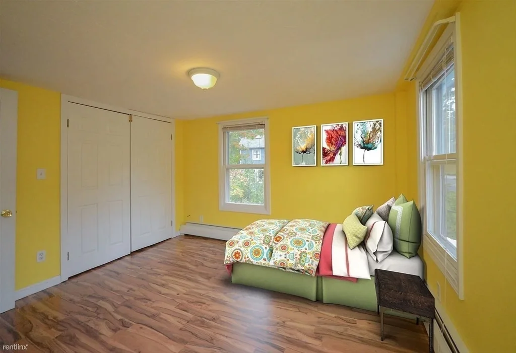 3 bed, 1 bath apartment for rent at 103 South Rd Unit 103, Bedford — photo 7 of 12