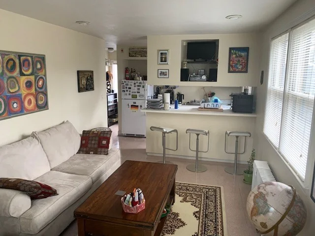 1 bed, 1 bath apartment for rent at 103 State St Unit 2, Northampton — photo 1 of 11