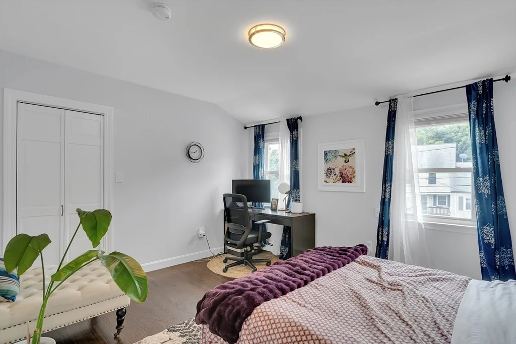 4 bed, 4+ bath apartment for rent at 103 Stimson St, West Roxbury — photo 8 of 10