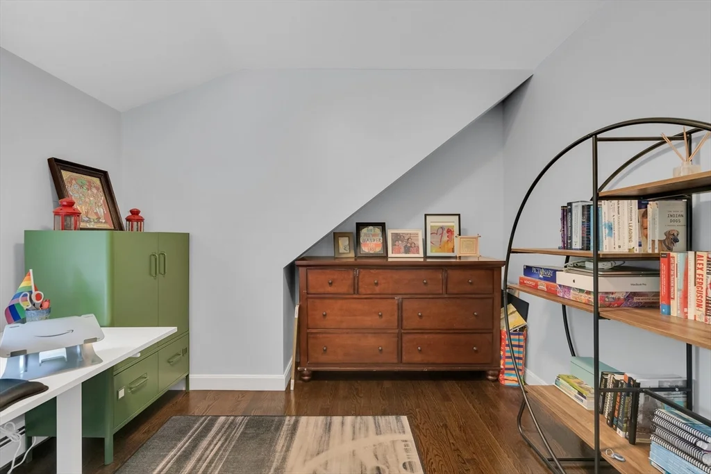4 bed, 4+ bath apartment for rent at 103 Stimson St, West Roxbury — photo 9 of 10