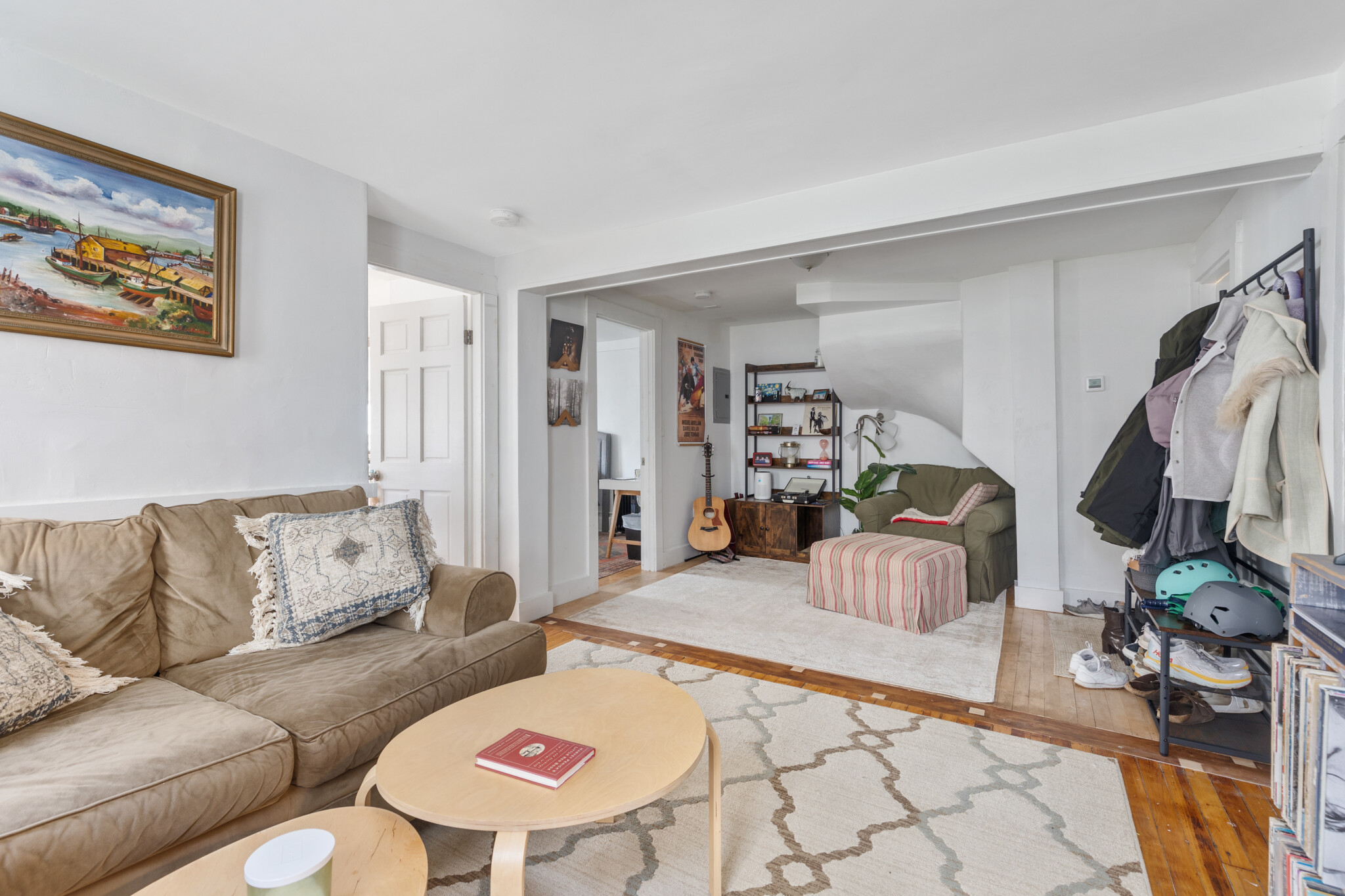 2 bed, 1 bath apartment for rent at 103 Summer St Unit 1B, Spring Hill