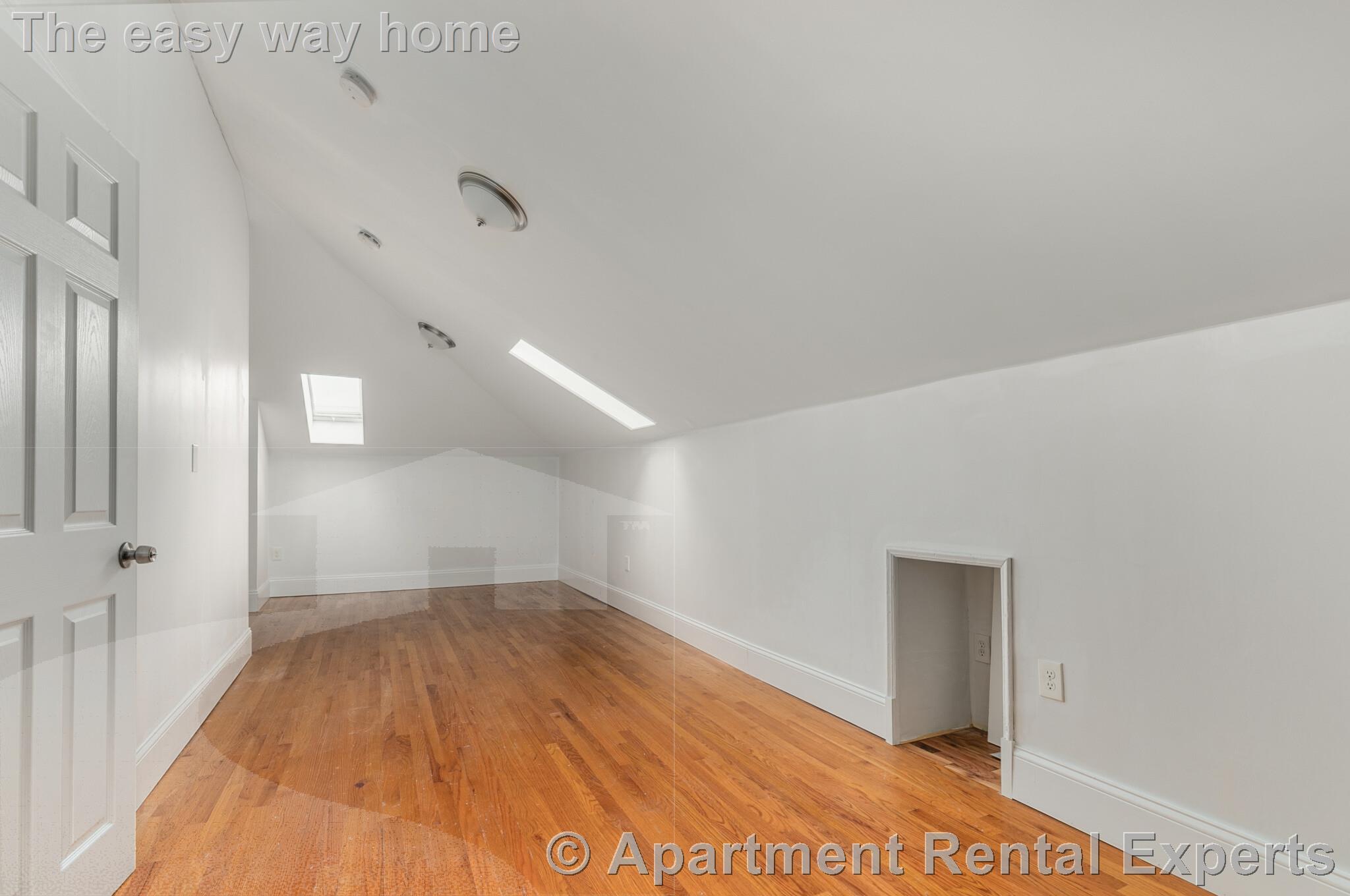 4 bed, 1 bath apartment for rent at 103 Summer St Unit 3, Union Square — photo 5 of 11
