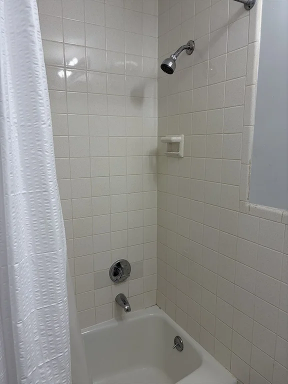 1 bed, 1 bath apartment for rent at 103 Trapelo Rd Unit 19, Waltham — photo 12 of 15