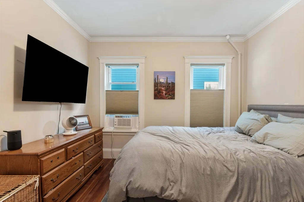 2 bed, 1 bath apartment for rent at 103 Willow Ave Unit 1, Davis Square — photo 14 of 20